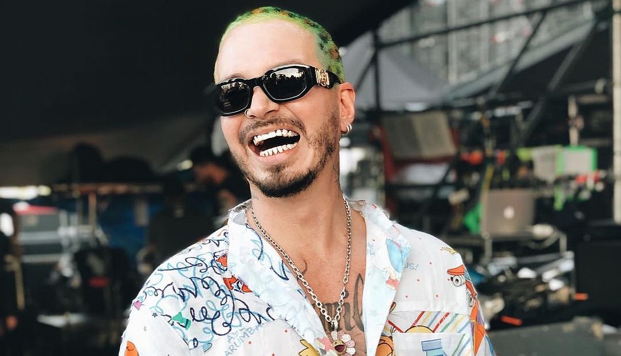 j balvin opening anime human lost solo levelin