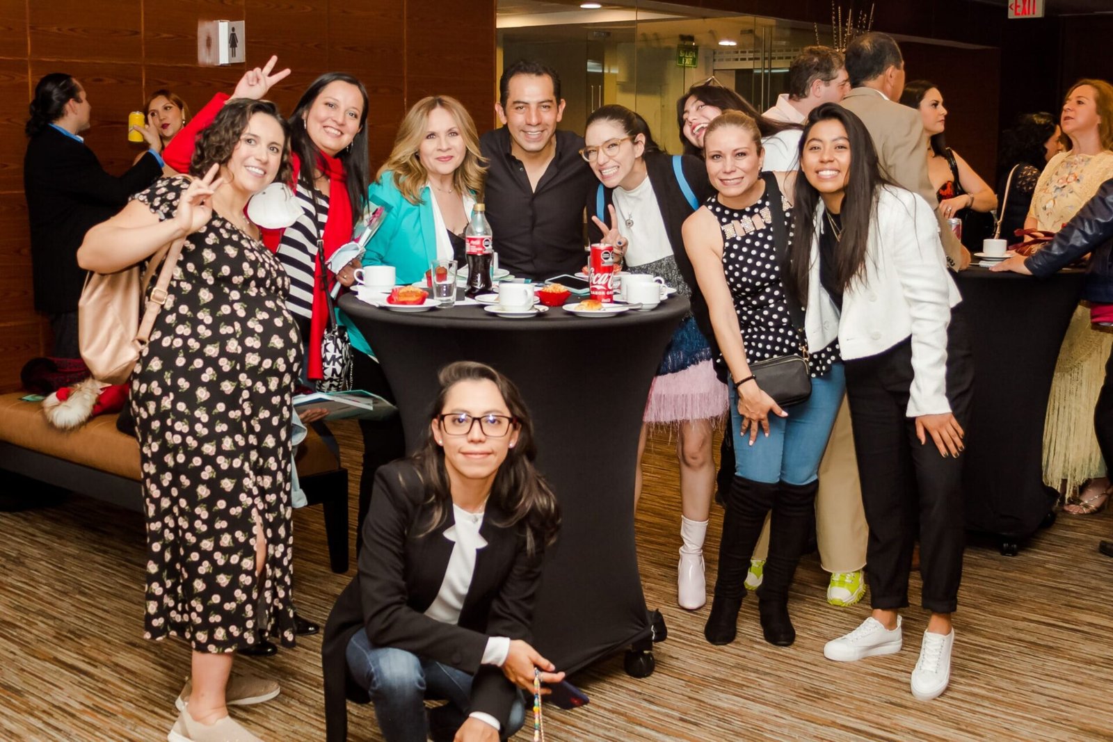 Ricardo y actrices de doblaje