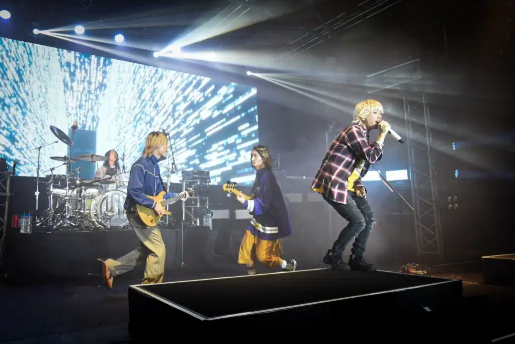 ONE OK ROCK