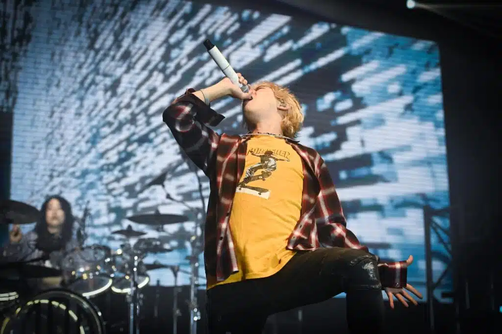 ONE OK ROCK