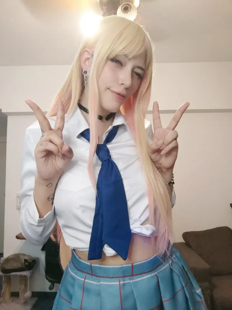 Amai-Bren-Marin Amai Bren y su belleza radiante.