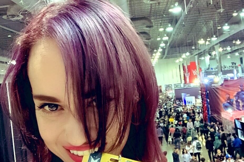 Karla Falcón doblaje