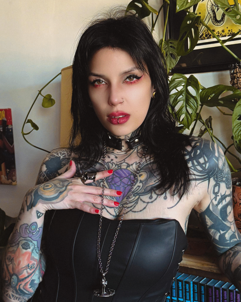 Waifu Popular-cosplayer,psicóloga-